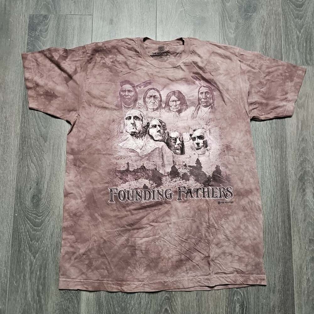 The Mountain short Sleeve Tee XL Founding Fathers Native American Tie Dye